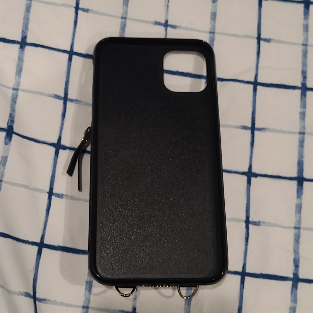 Phone case - Picture 2 of 6